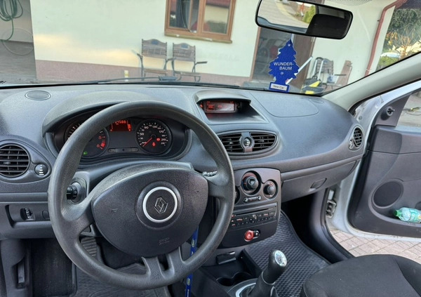 Renault Clio cena 10500 przebieg: 234000, rok produkcji 2013 z Przeworsk małe 56